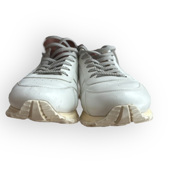 AUTHENTIC Louis Vuitton RUN AWAY LEATHER LOW TRAINERS Sz 7 - Picture 7 of 11